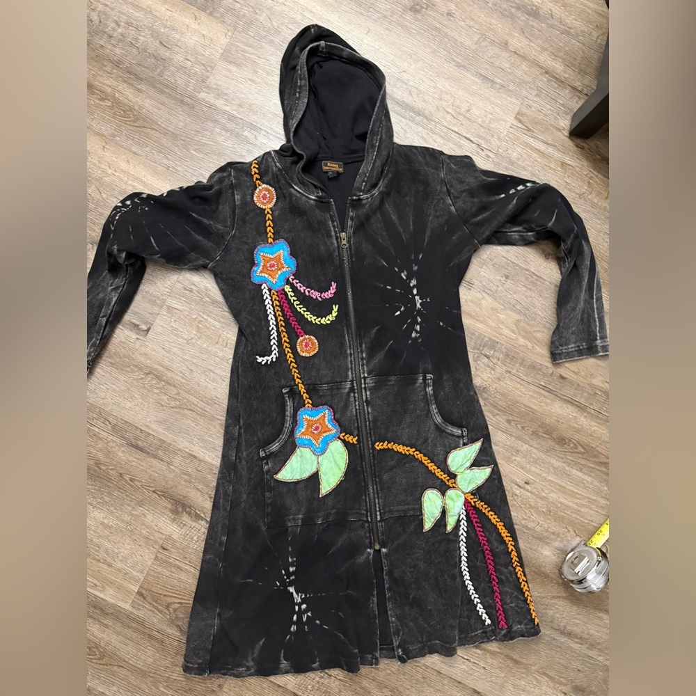 Rising International • Floral Embroidery Boho Tie Dye Duster Hoodie - Picture 7 of 11